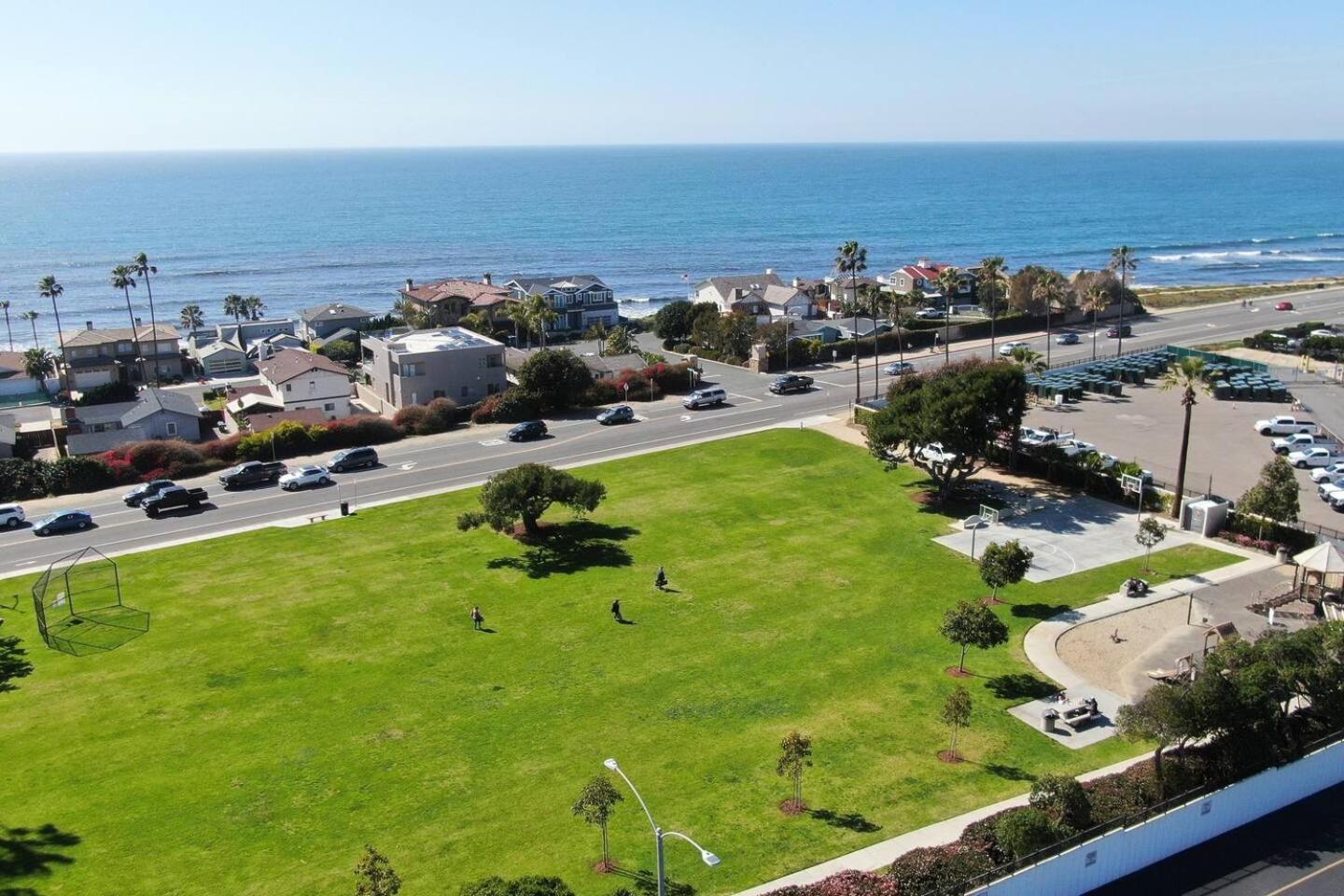 Oceanview Rooftop Patio - Walk To The Beach & Park Villa Carlsbad Exterior photo